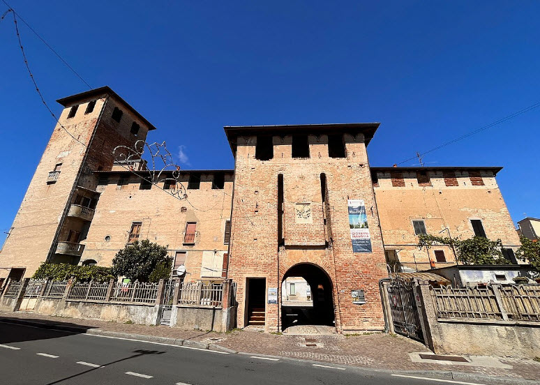 Castello di Bellusco, Italy